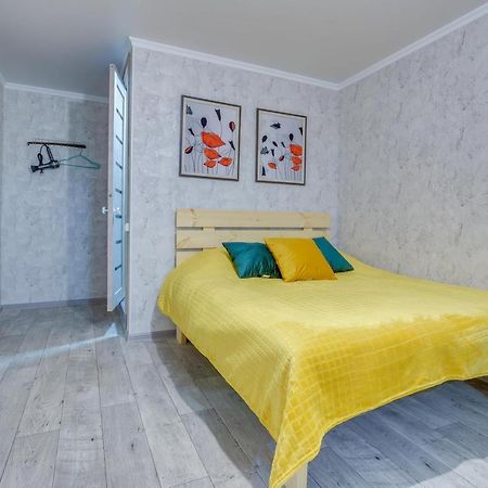 Yourhouse На Розыбакиева Утепова Недалеко От Меги Almaty Exterior photo